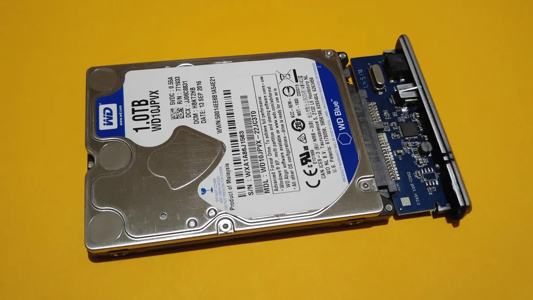 Western Digital 1TB 5400rpm 8MB SATA3 és USB3 külső SATA ház (Sweex)