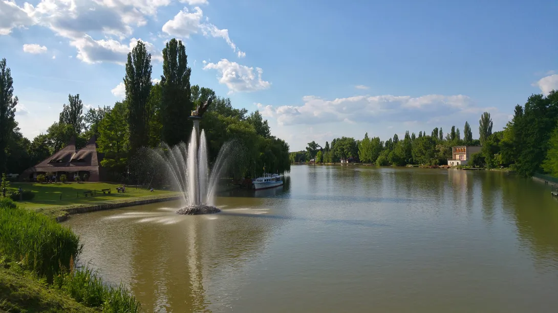 Millenniumi Emlékszobor, Szarvas