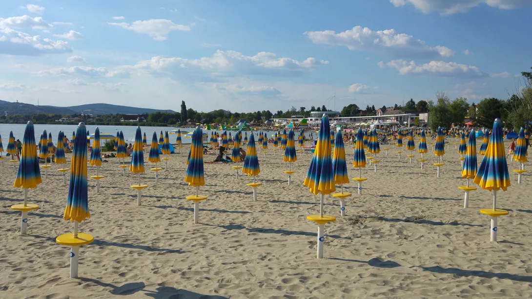 Velence Korzó és Szabadstrand