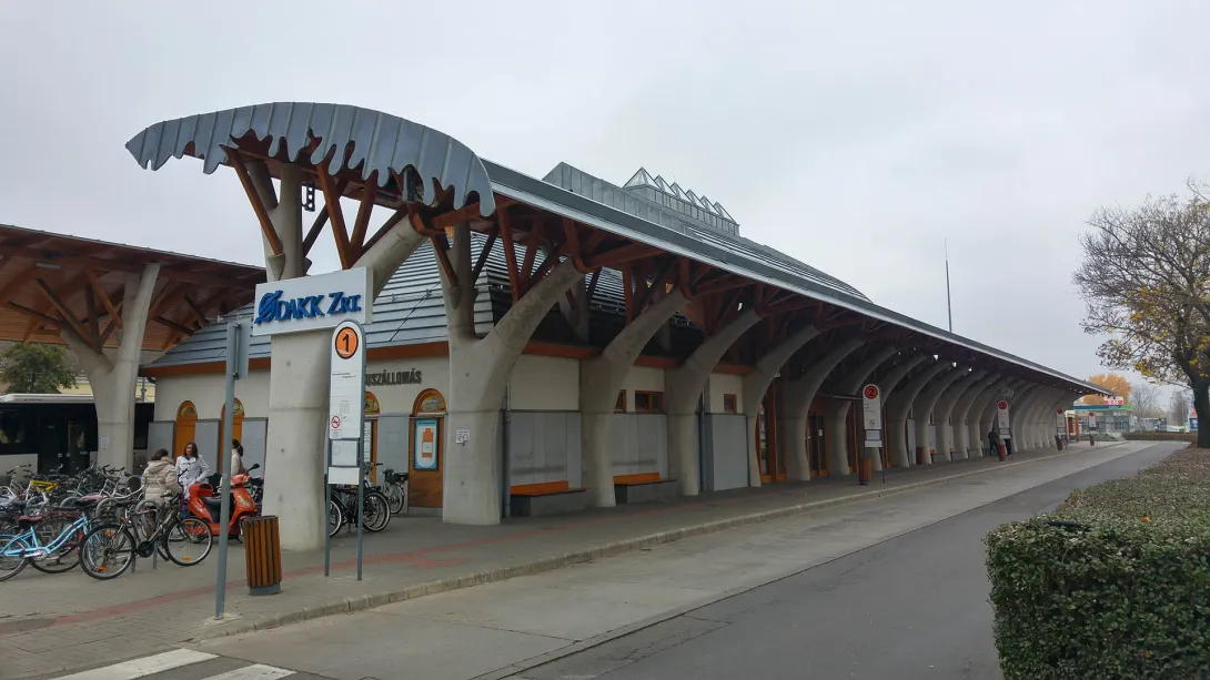 Hagyma buszpályaudvar, Makó