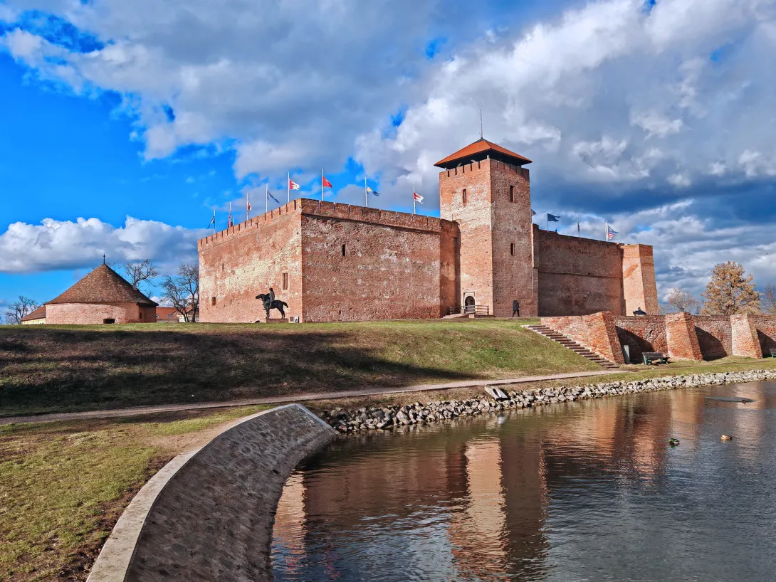 Gyulai Vár, The Medieval Gyula Castle &amp; Bastion, Gyula