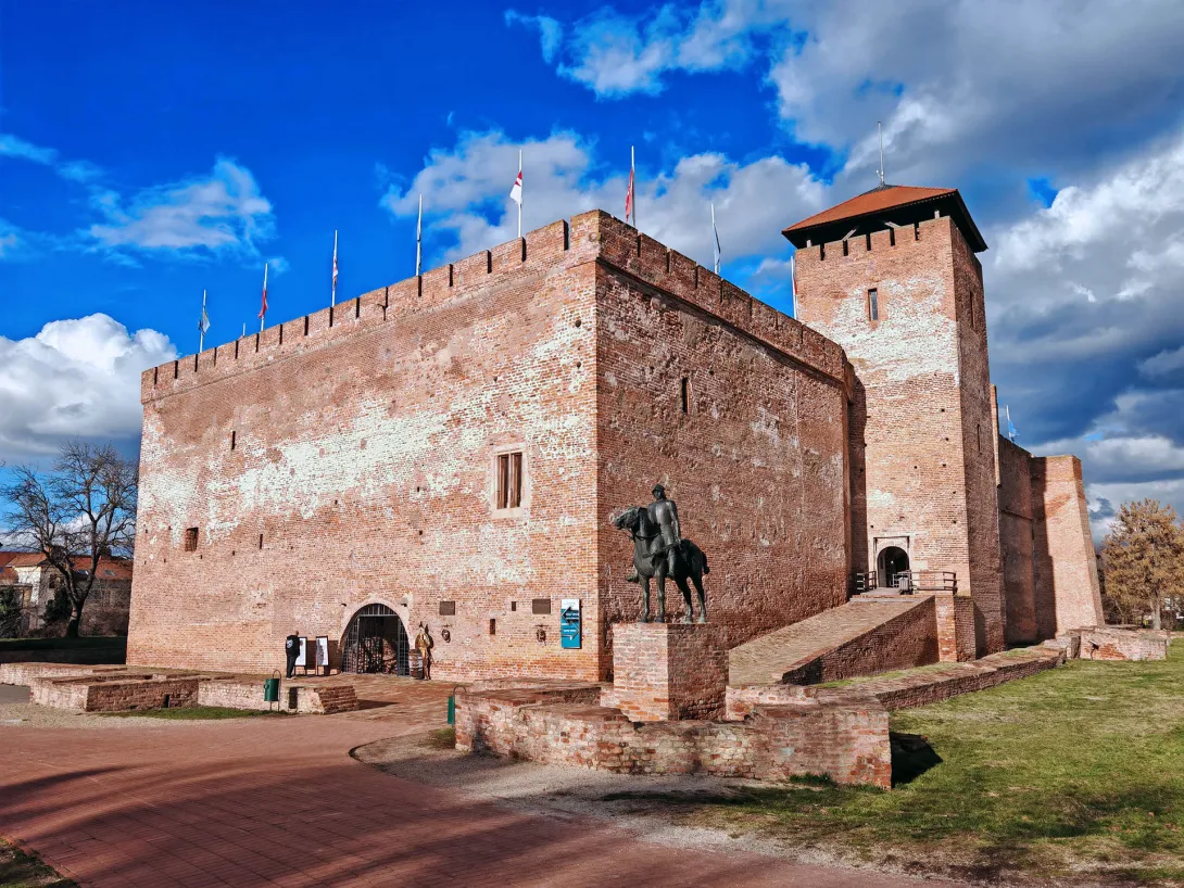 Gyulai Vár, The Medieval Gyula Castle &amp; Bastion, Gyula