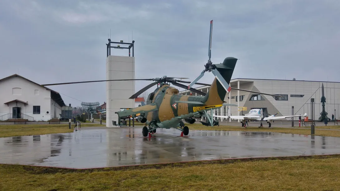 Mi-24D harci helikopter