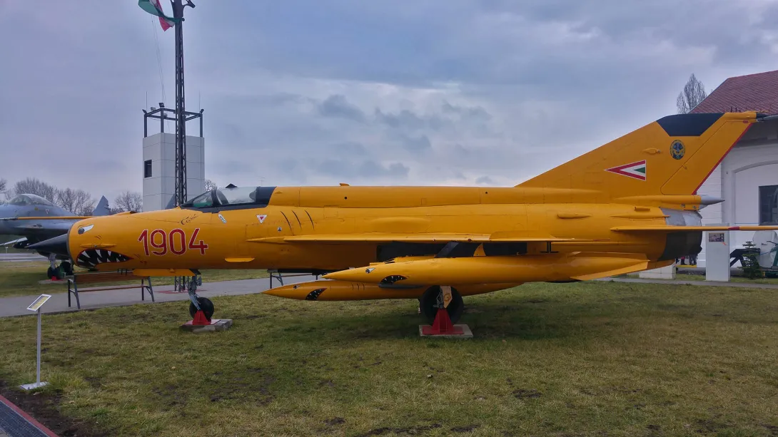 MiG-21 Bisz 75A sugárhajtóműves vadászrepülőgép „Cápeti I.”