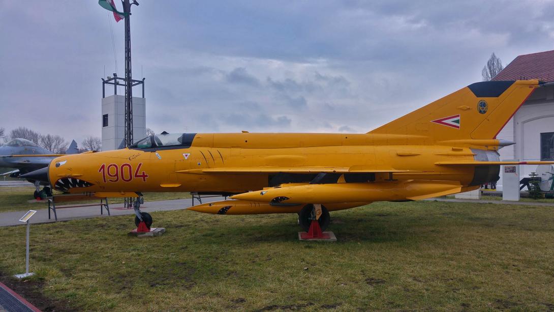 MiG-21 Bisz 75A sugárhajtóműves vadászrepülőgép „Cápeti I.”