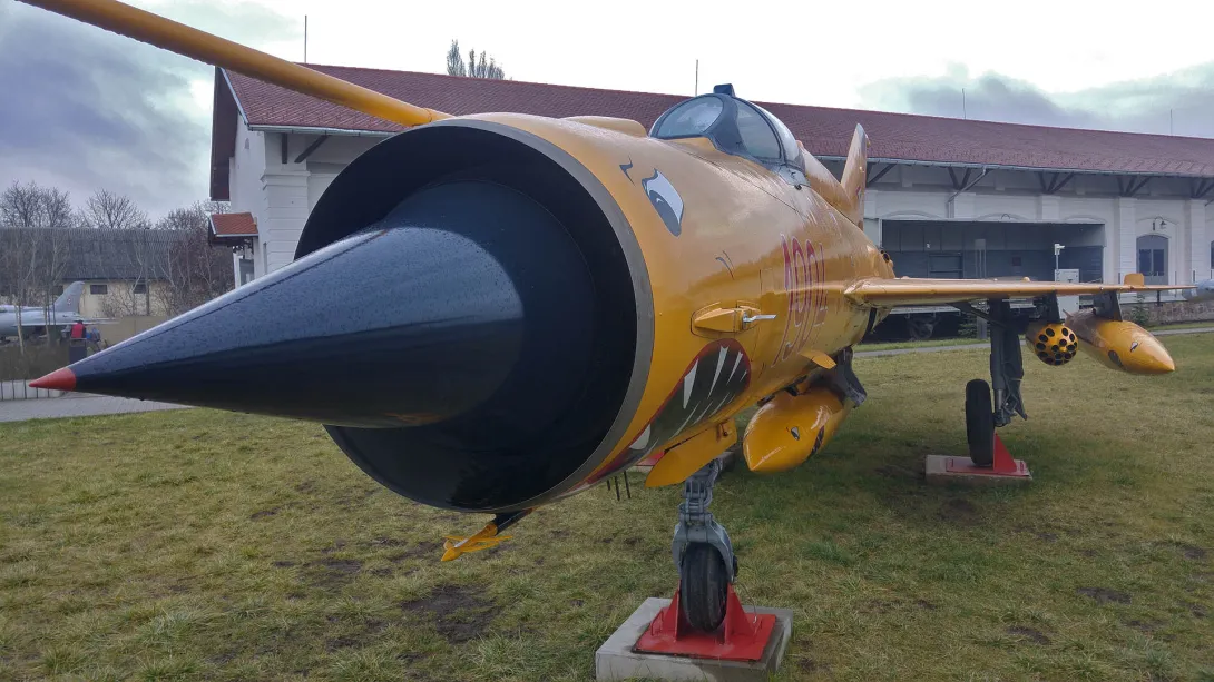 MiG-21 Bisz 75A sugárhajtóműves vadászrepülőgép „Cápeti I.”