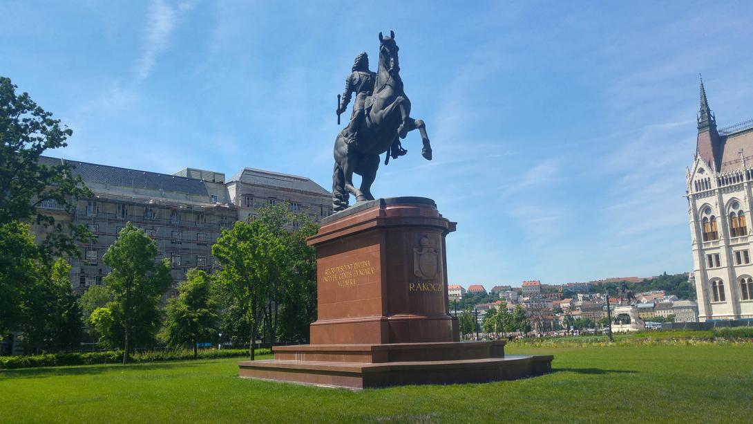 II. Rákóczi Ferenc lovasszobra