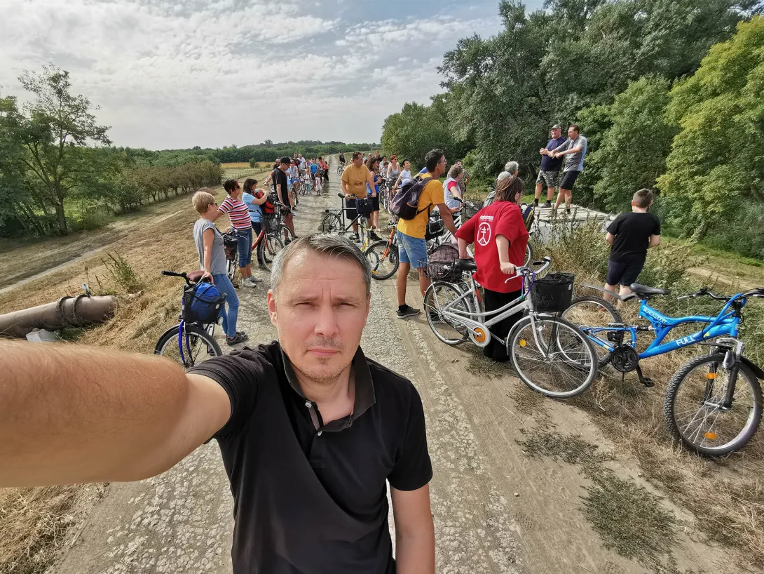 Őszi madár néző kerékpár túra