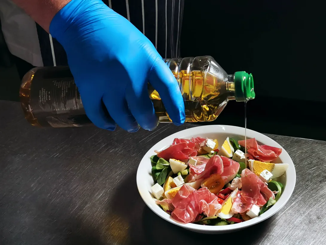 Holler saláta (Feta sajt, főtt tojás, füstölt sonka)