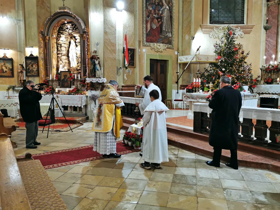 Úrfelmutatás, Szentesti (Éjféli) mise, Gyomaendrőd, Szent Imre Katolikus Templom