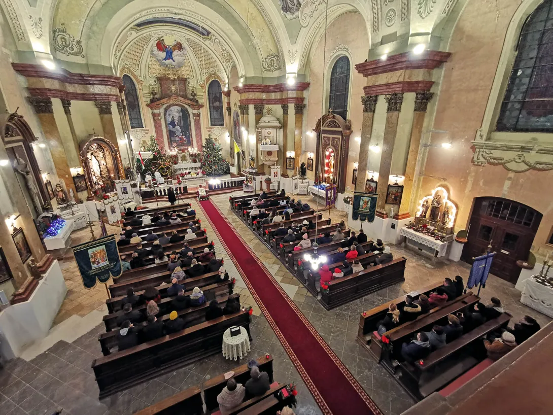 Szentesti (Éjféli) mise, Gyomaendrőd, Szent Imre Katolikus Templom