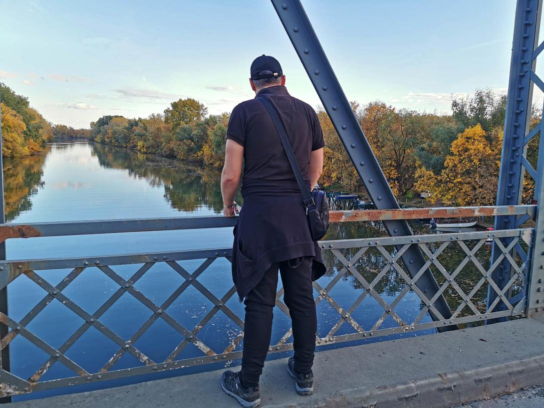 A Közúti hídról csodás kilátás nyílik a vízre és a vizet szegélyező növényzetre., + Dönci, Közúti híd (Gyoma)