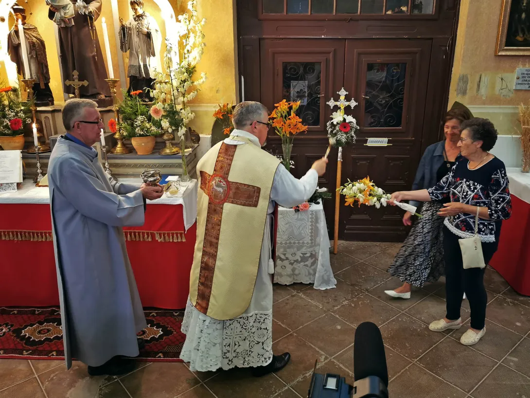 Szent Antal-napi ünnepség és liliomszentelés, Gyomaendrőd, Szent Imre Katolikus Templom