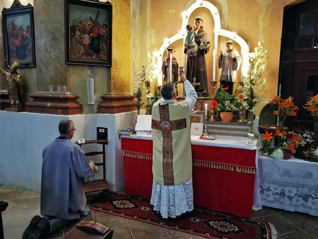 Szent Antal-napi ünnepség és liliomszentelés, Gyomaendrőd, Szent Imre Katolikus Templom