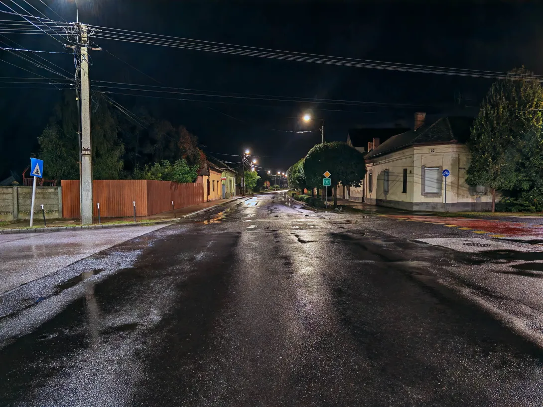 Kossuth Lajos út, Esti utca eső után, Gyomaendrőd