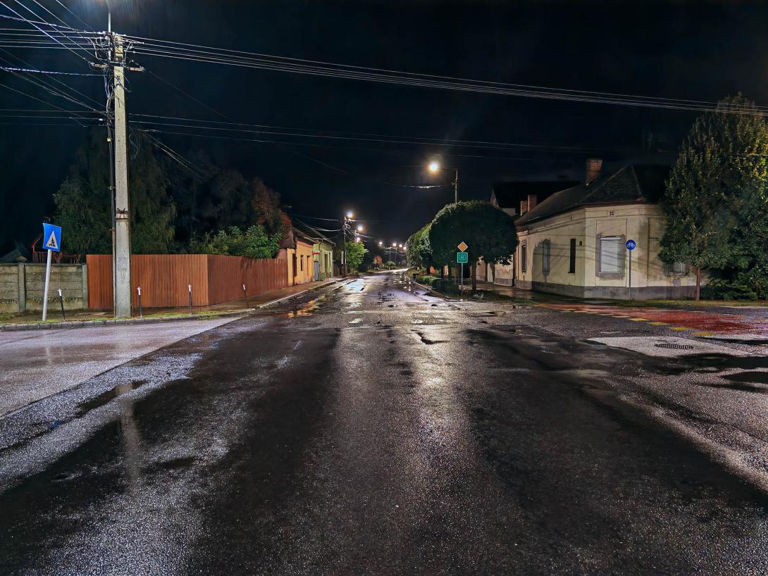 Kossuth Lajos út, Esti utca eső után, Gyomaendrőd