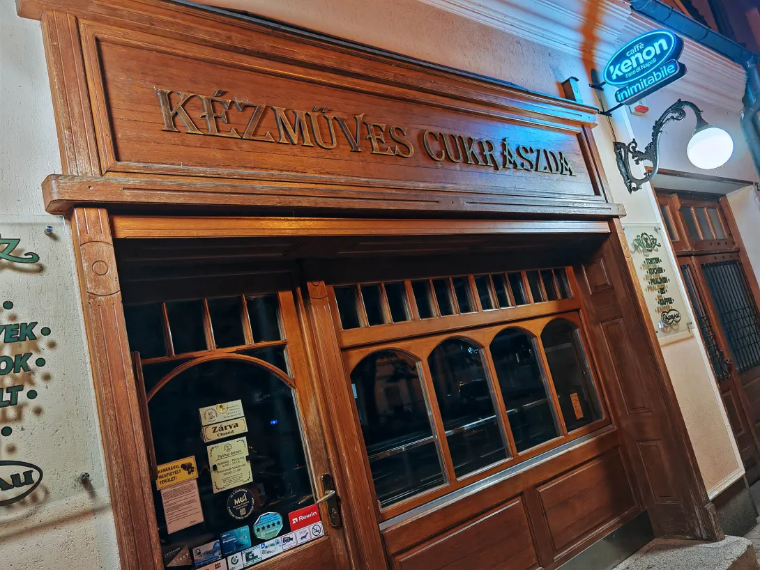 Kézmüves Cukrászda, Gyula